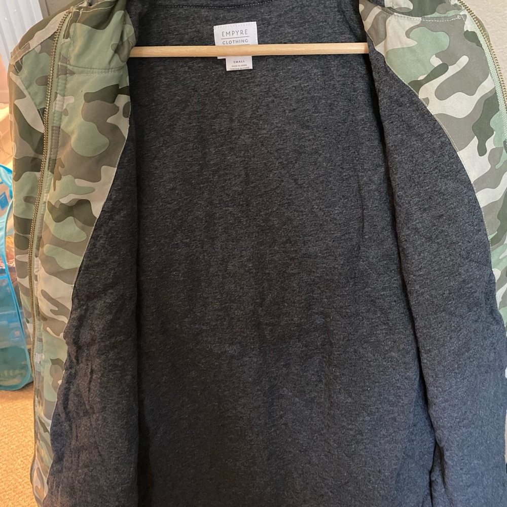 Boys water resistant camp jacket with hood. - Picture 2 of 3